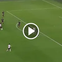 El golazo de Borja ante la vista de jugadores de Cruz Azul