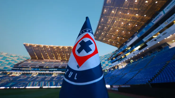 Revelan la razón por la que Cruz Azul todavía no fichó a un defensa