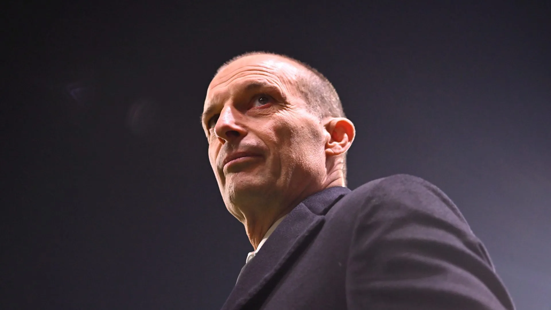 Massimiliano Allegri destacó la fortaleza mental de Santi Giménez (Getty Images)