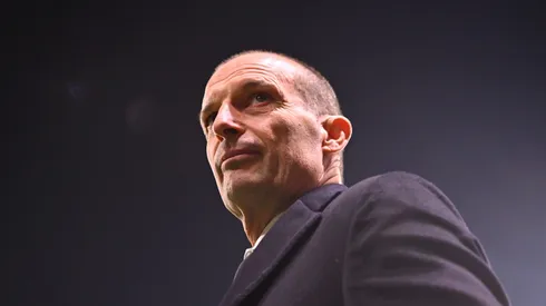 Santiago Giménez tampoco estará contra la AS Roma y los pronósticos de su entrenador no son optimistas de cara al futuro cercano.