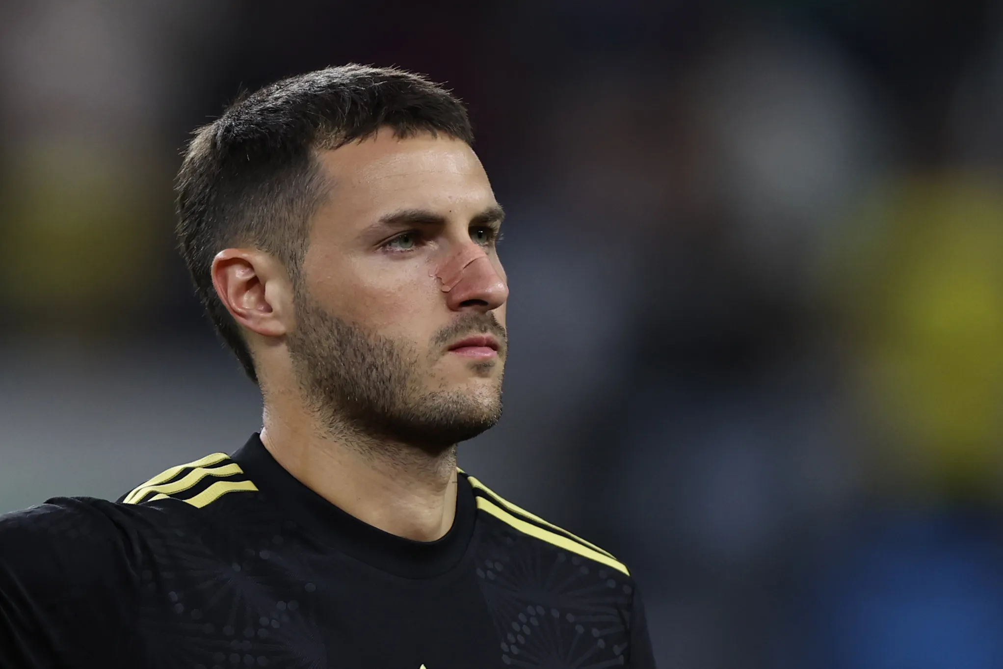 Santiago Giménez todavía no tiene fecha clara de vuelta (Getty)