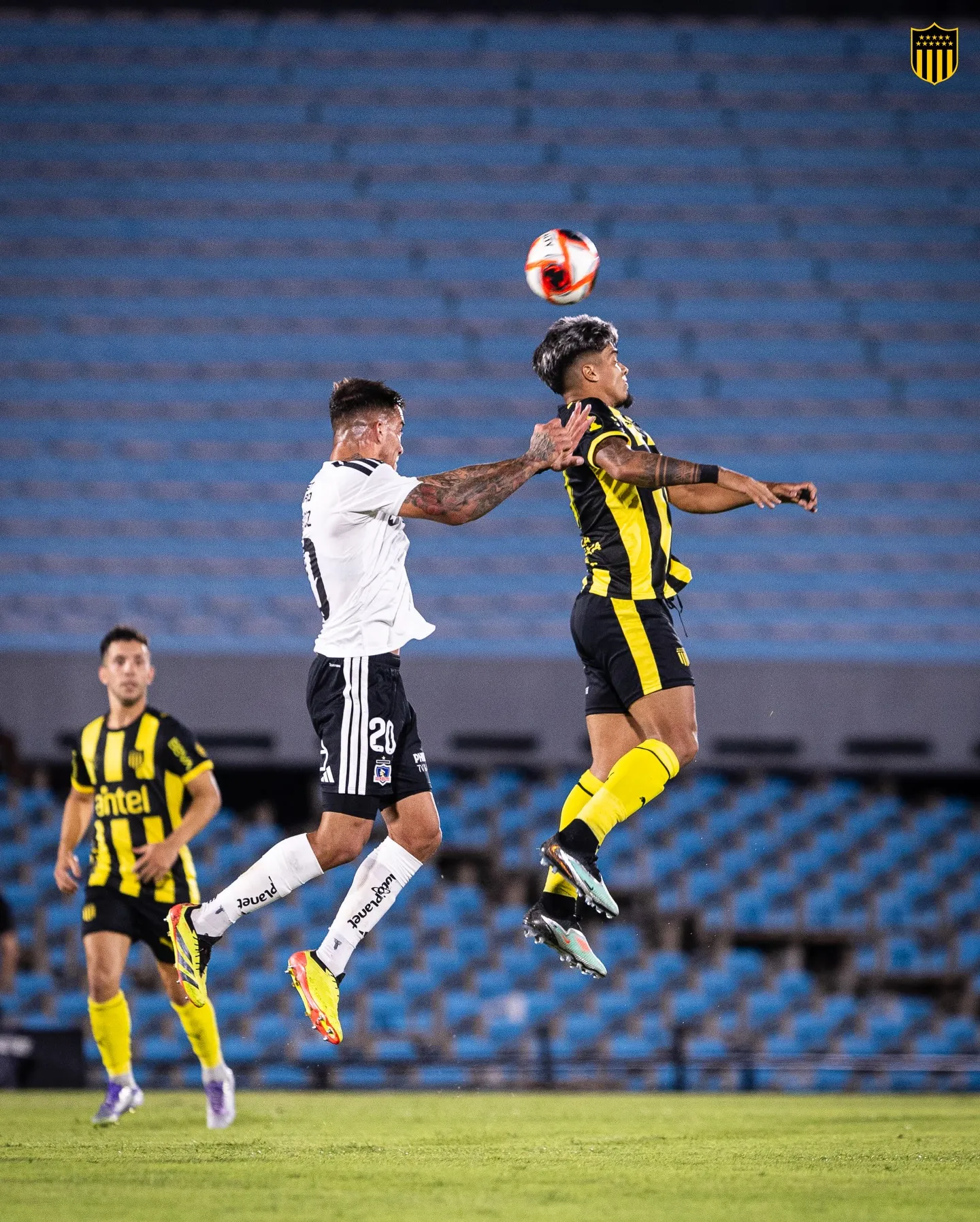 Matías Arezo marcó 34 goles en 64 partidos con la playera de Peñarol. (Instagram)