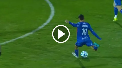 El golazo de media distancia de Charly Rodríguez contra FC Juárez