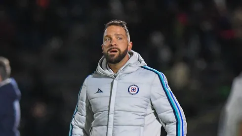 Juan Cruz Gutiérrez asumió la responsabilidad de hablar en rueda de prensa.