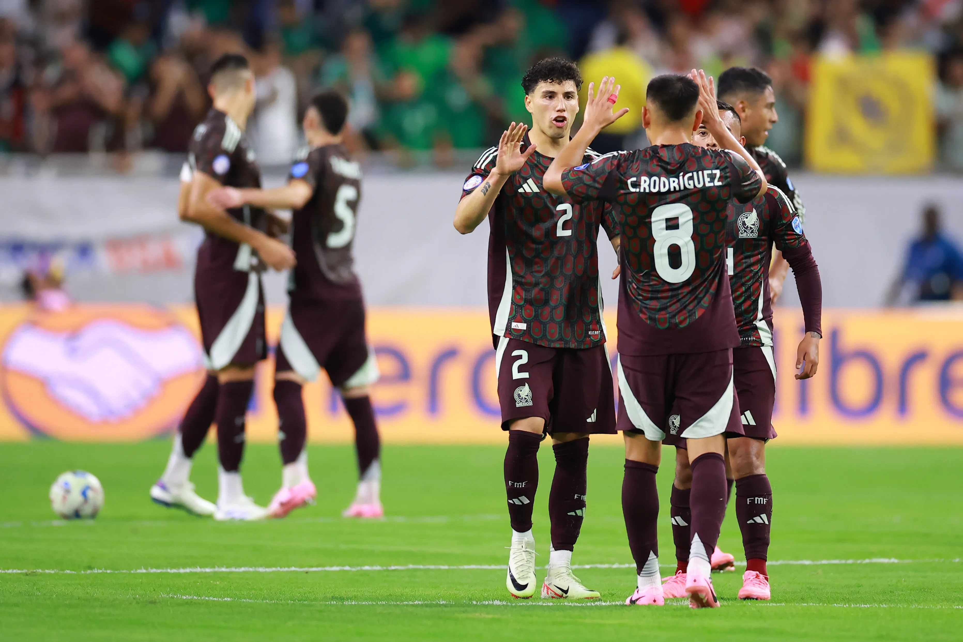 Charly Rodríguez apoyó la decisión de su compañero en Cruz Azul y la Selección Mexicana. (Getty Images)