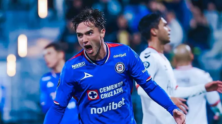 Cruz Azul goleó a Vancouver y la prensa fue contundente.