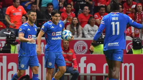 Tablas en el Nemesio Diez entre celestes y colorados.
