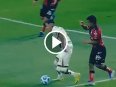 Antuna no cambia: piscinazo de época en el Pumas vs. Atlas