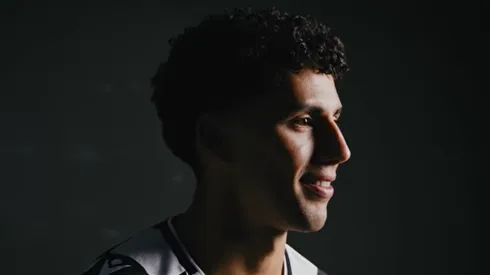 Jorge Sánchez reconoció que mantuvo conversaciones con Giorgos Giakoumakis sobre cómo era el conjunto griego.
