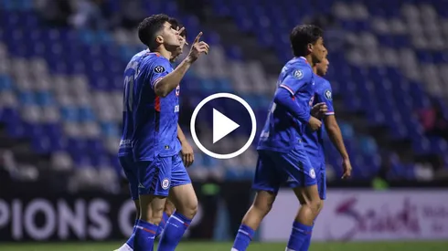 Nicolás Ibáñez se estrenó con gol en un juego clave.