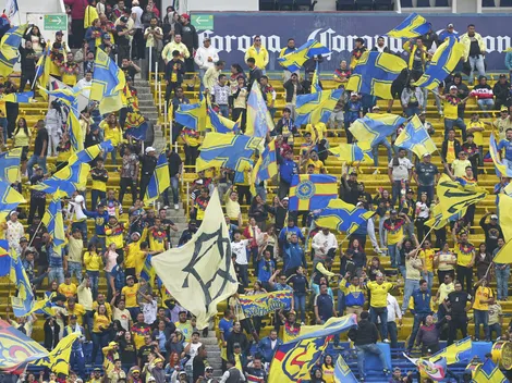 Afición azulcrema explota contra un ex Cruz Azul en el Clásico