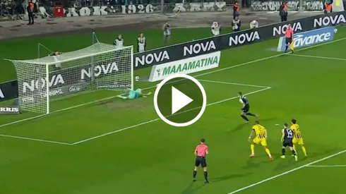 Giorgos Giakoumakis venía de una racha imparable con el PAOK. Jorge Sánchez fue convocado pero no vio minutos.