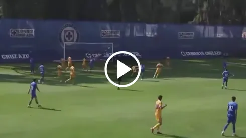 Ariel Castro anotó golazo con Cruz Azul Sub-21.