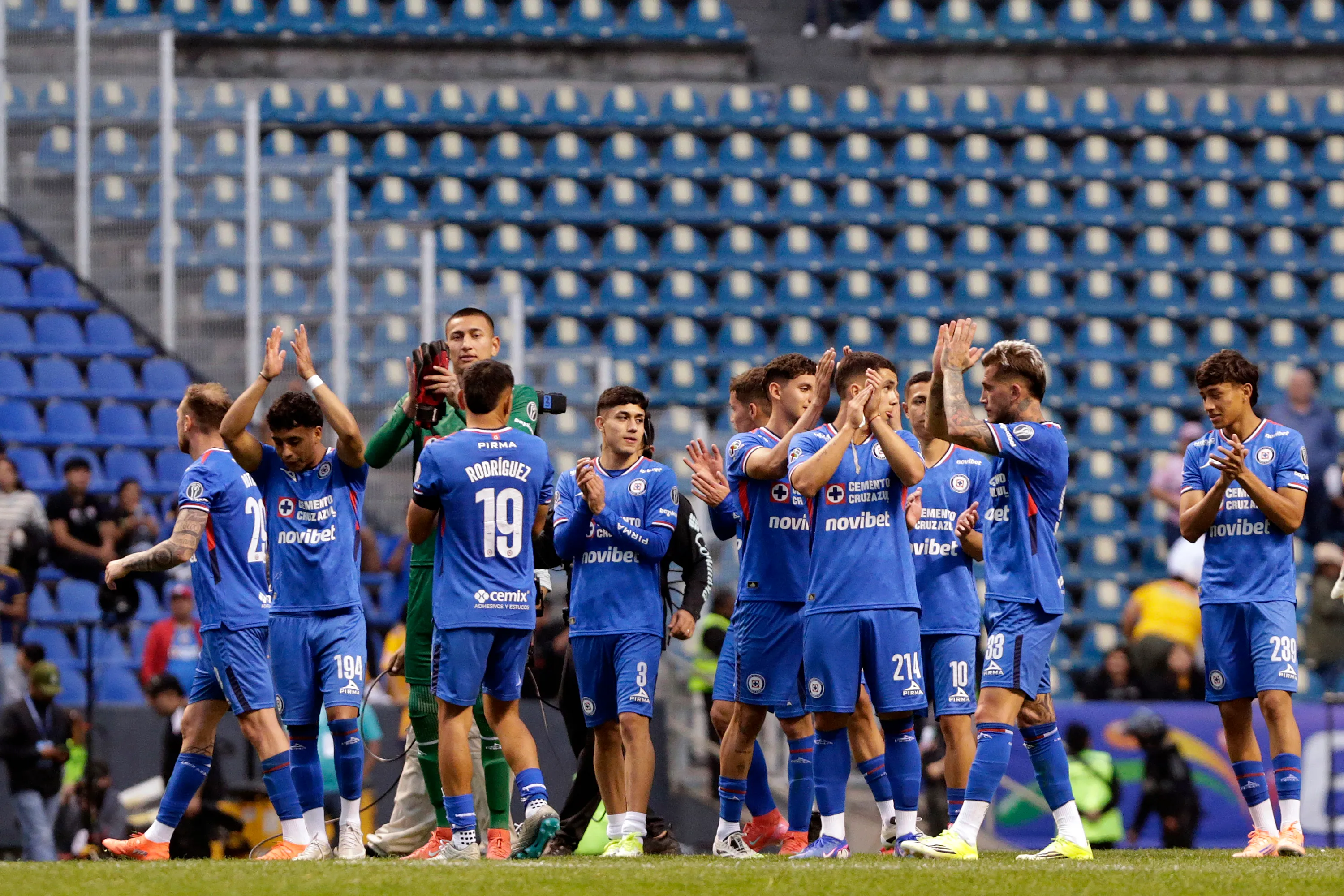 Cruz Azul ganó y sumó para la regla de menores. (Imago 7)