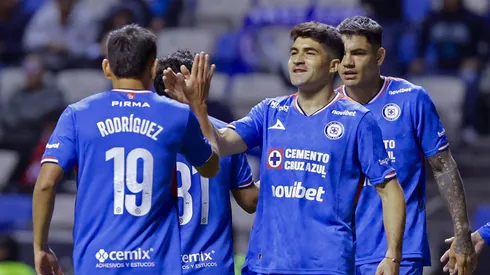 Cruz Azul va por el liderato también en la temporada.