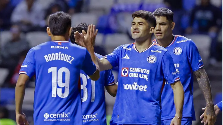 Cruz Azul va por el liderato también en la temporada.