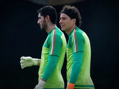 Destapan una "jugada sucia" contra Chuy Corona en favor de Memo Ochoa en el TRI