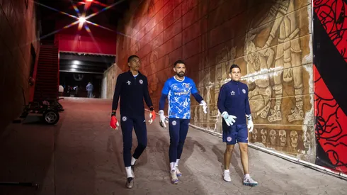 Andrés Gudiño ahora tendrá competencia directa con Kevin Mier por la titularidad del arco en Cruz Azul.