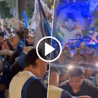 La serenata de la afición de Cruz Azul en la previa del juego vs. Chivas