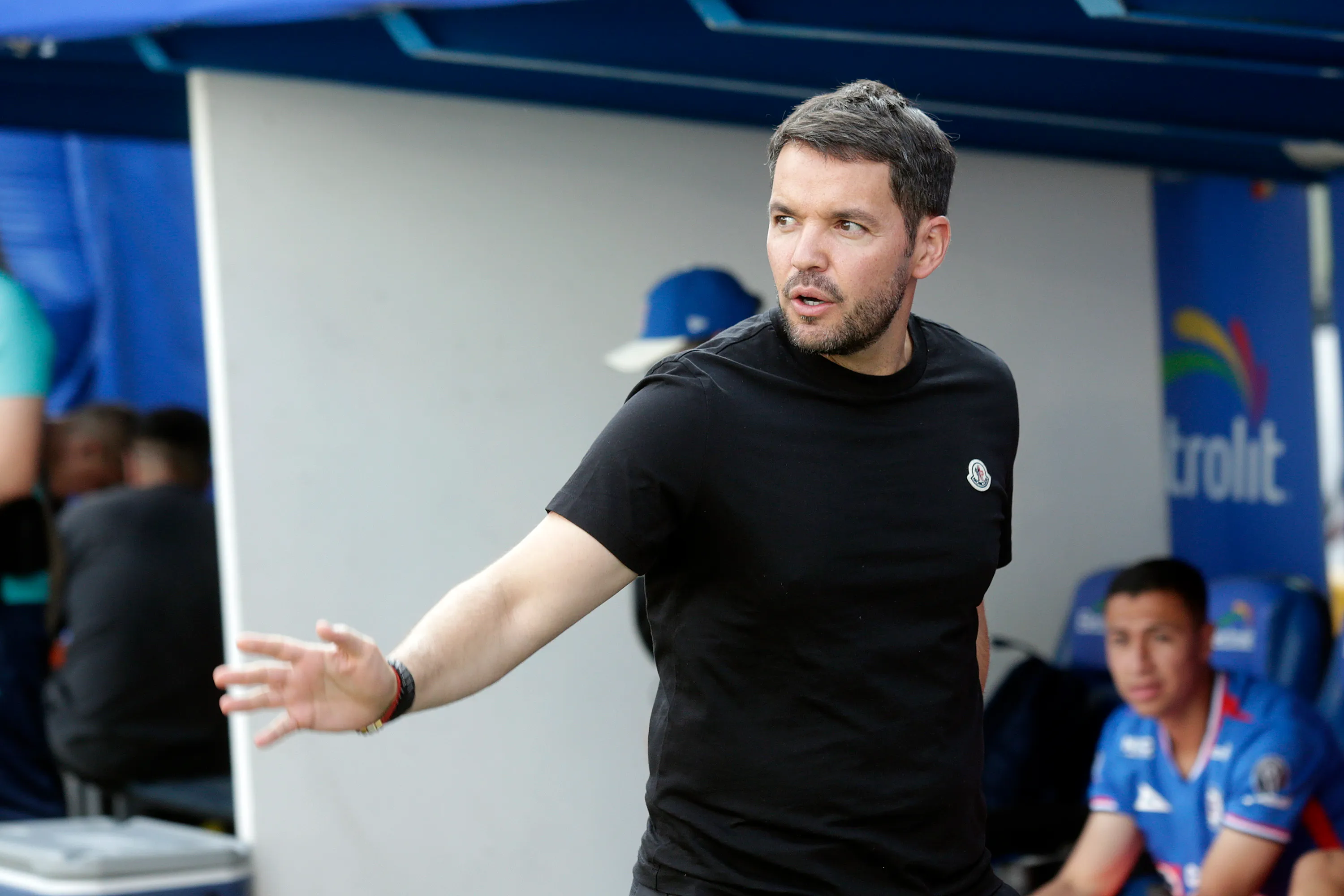 Nicolás Larcamón estuvo muy cerca de ser entrenador de Chivas (Imago 7)