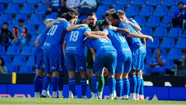 Cruz Azul y un cambio de último momento en la convocatoria.