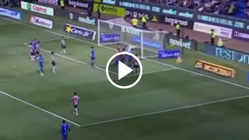 Charly Rodríguez le dio el triunfo a Cruz Azul ante Chivas.