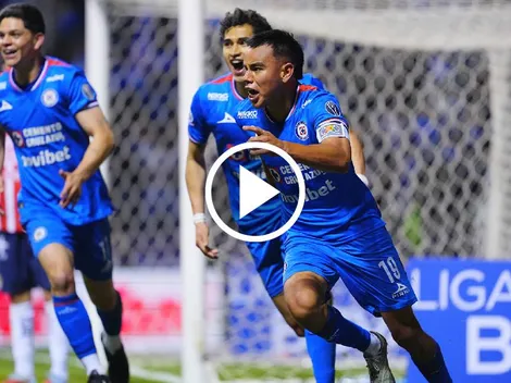 Cruz Azul dejó sin invicto a Chivas y gana por 2 a 1