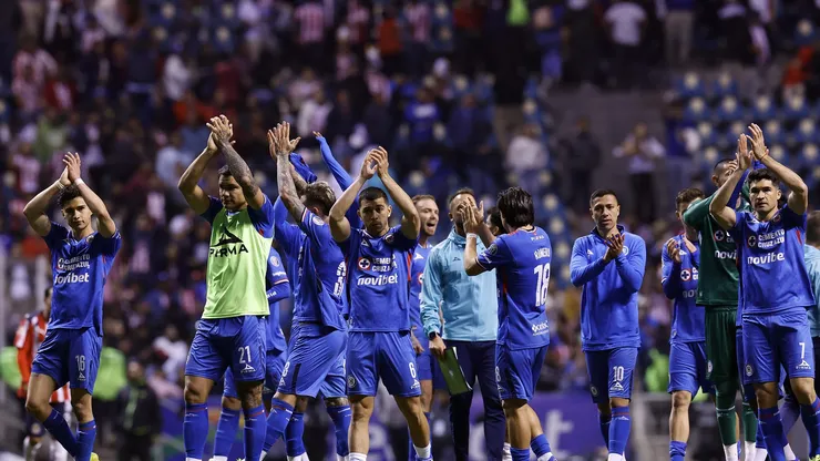 Cruz Azul tuvo varios rendimientos por encima de la media pero uno destacó mucho más que el resto. La afición se deshizo en elogios.
