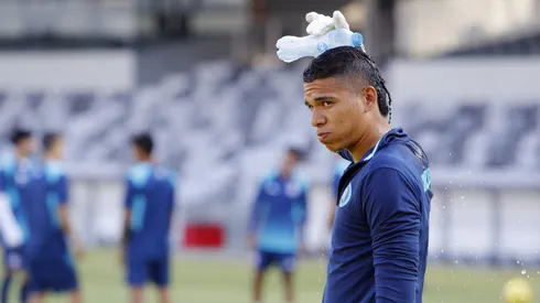 Kevin Mier volvió a entrenar desde hace varios días con el resto de sus compañeros en Cruz Azul tras meses de inactividad.