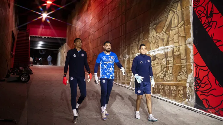 El entrenador de Cruz Azul explicó una entrevista cuál será el futuro de la portería de los cementeros con Gudiño y Mier.