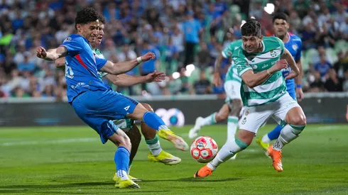 Eduardo Brizio explotó por el polémico gol de Jeremy Márquez ante Santos