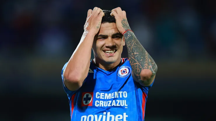 La polémica postura de Cruz Azul con la renovación de Gabriel Fernández