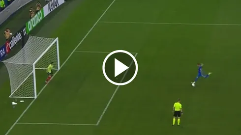 Gonzalo Piovi puso la igualdad para Cruz Azul ante Rayados desde los doce pasos.
