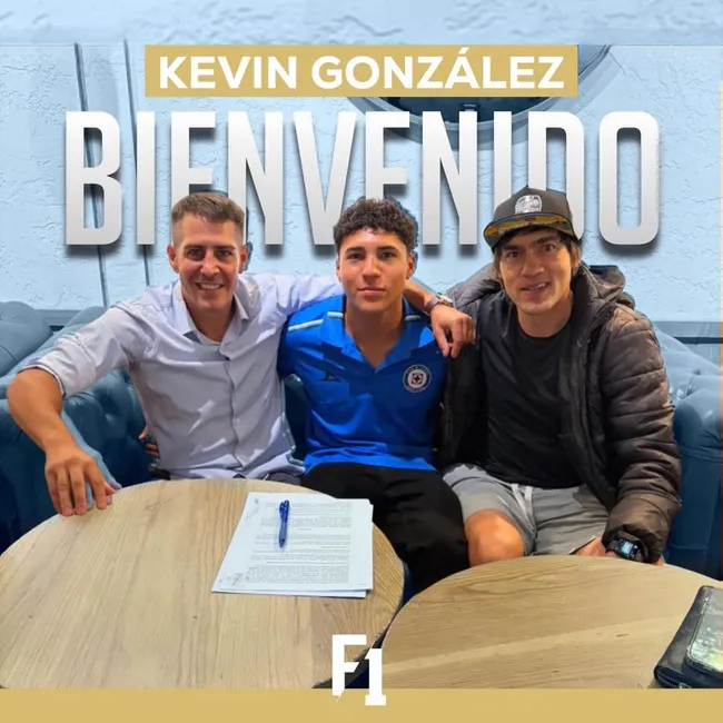 La agencia de Shaggy Martínez le dio la bienvenida a Kevin González. (@football1managment)