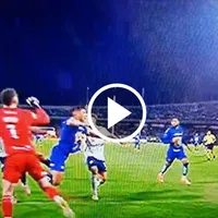 Un ex juez da la razón a Larcamón en el penal de Ditta