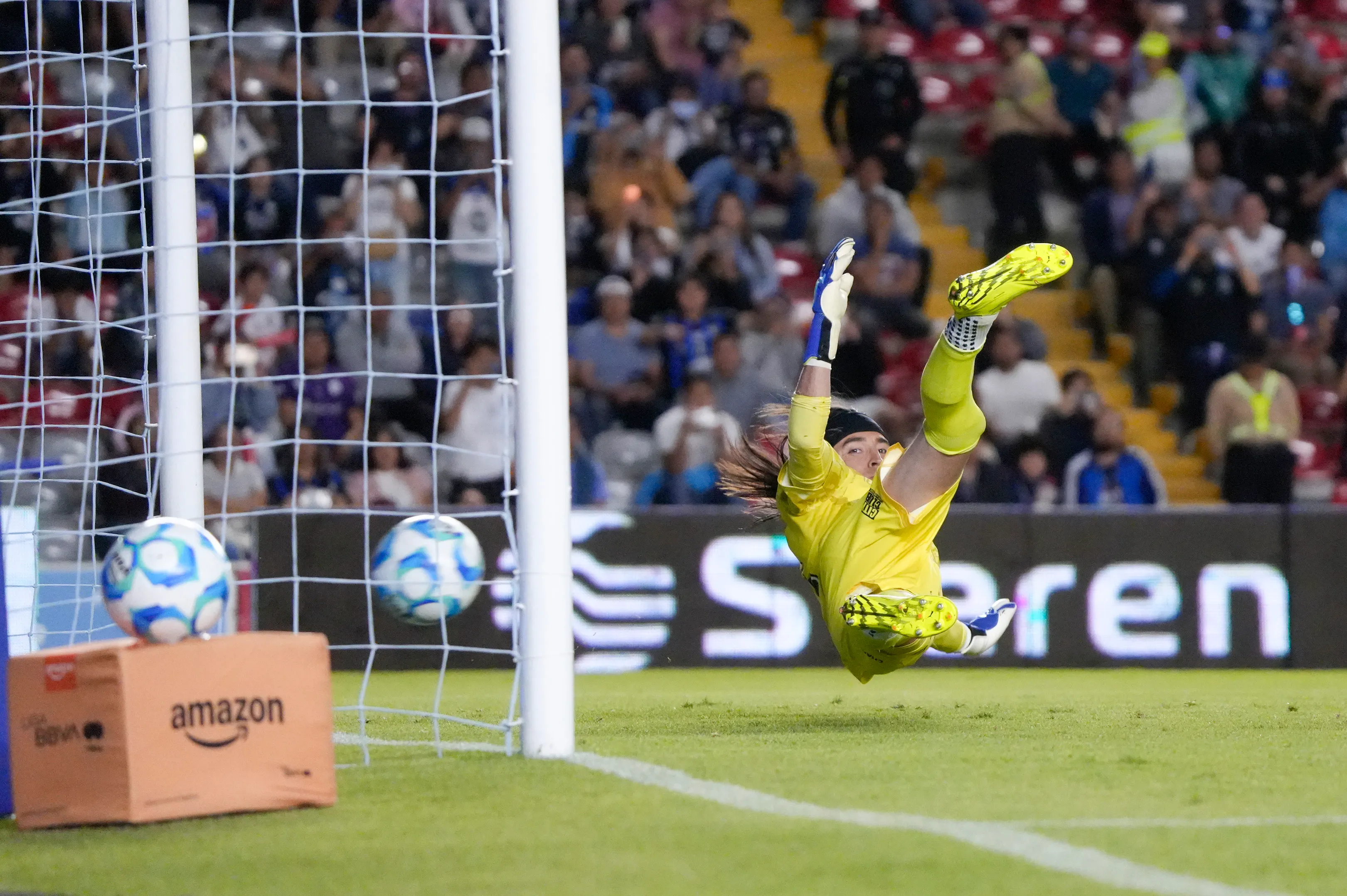 Carlos Acevedo ha recibido una catarata de goles. ¿Se esperanza Gudiño? (Imago 7)