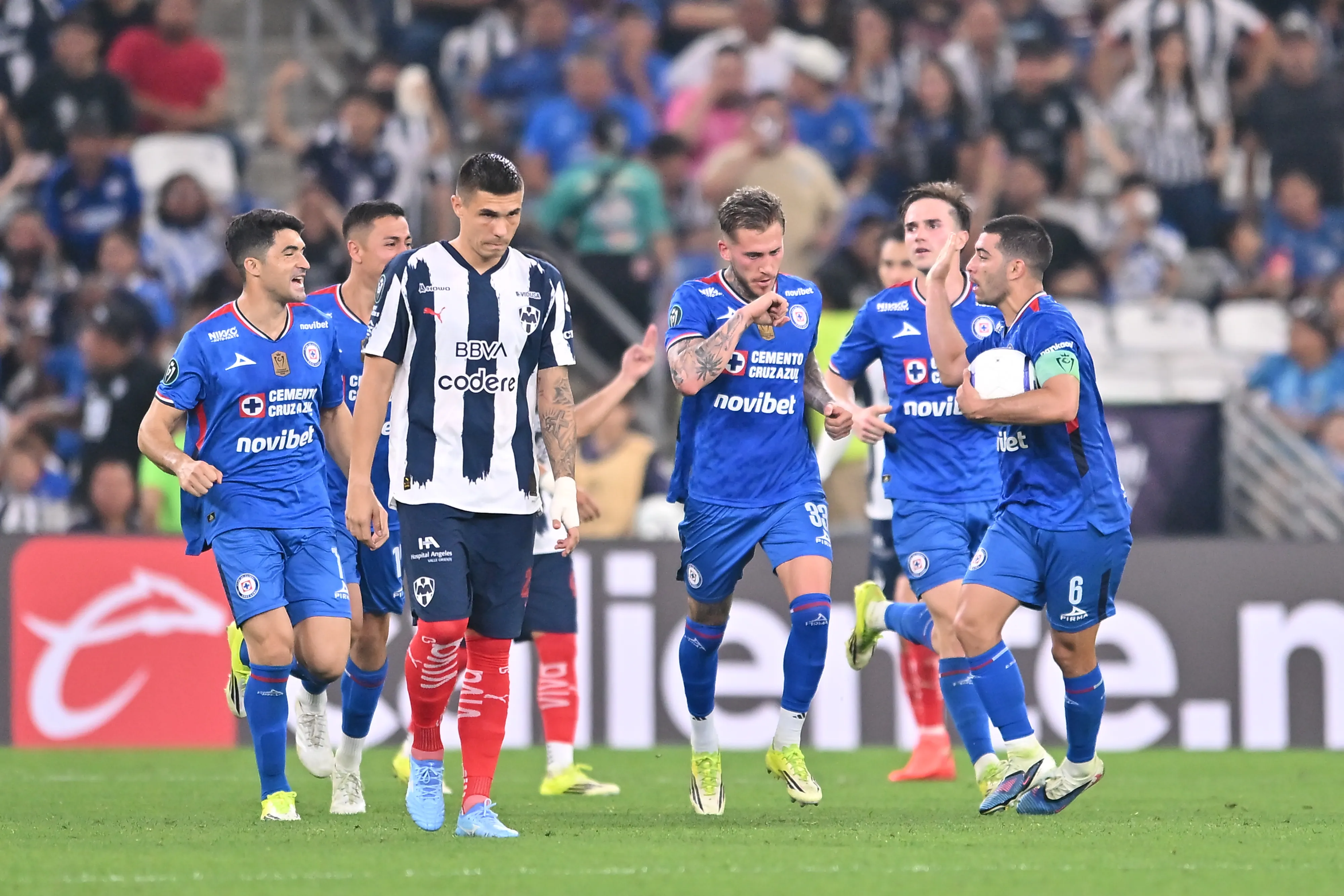 ¿Qué pasa si Cruz Azul gana, empata o pierde en la vuelta contra Rayados? (Getty Images)