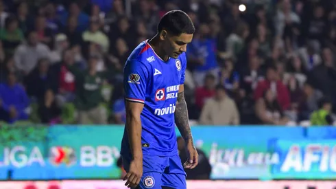 Cruz Azul no dependía de sí mismo para mantener la punta después del empate ante Pumas la jornada pasada.