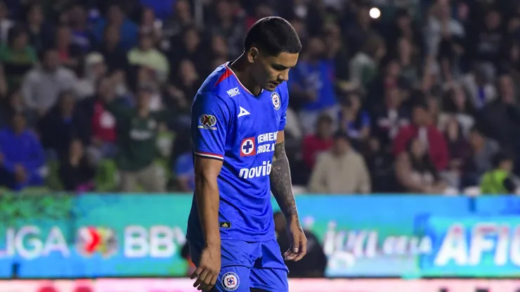 Cruz Azul no dependía de sí mismo para mantener la punta después del empate ante Pumas la jornada pasada.