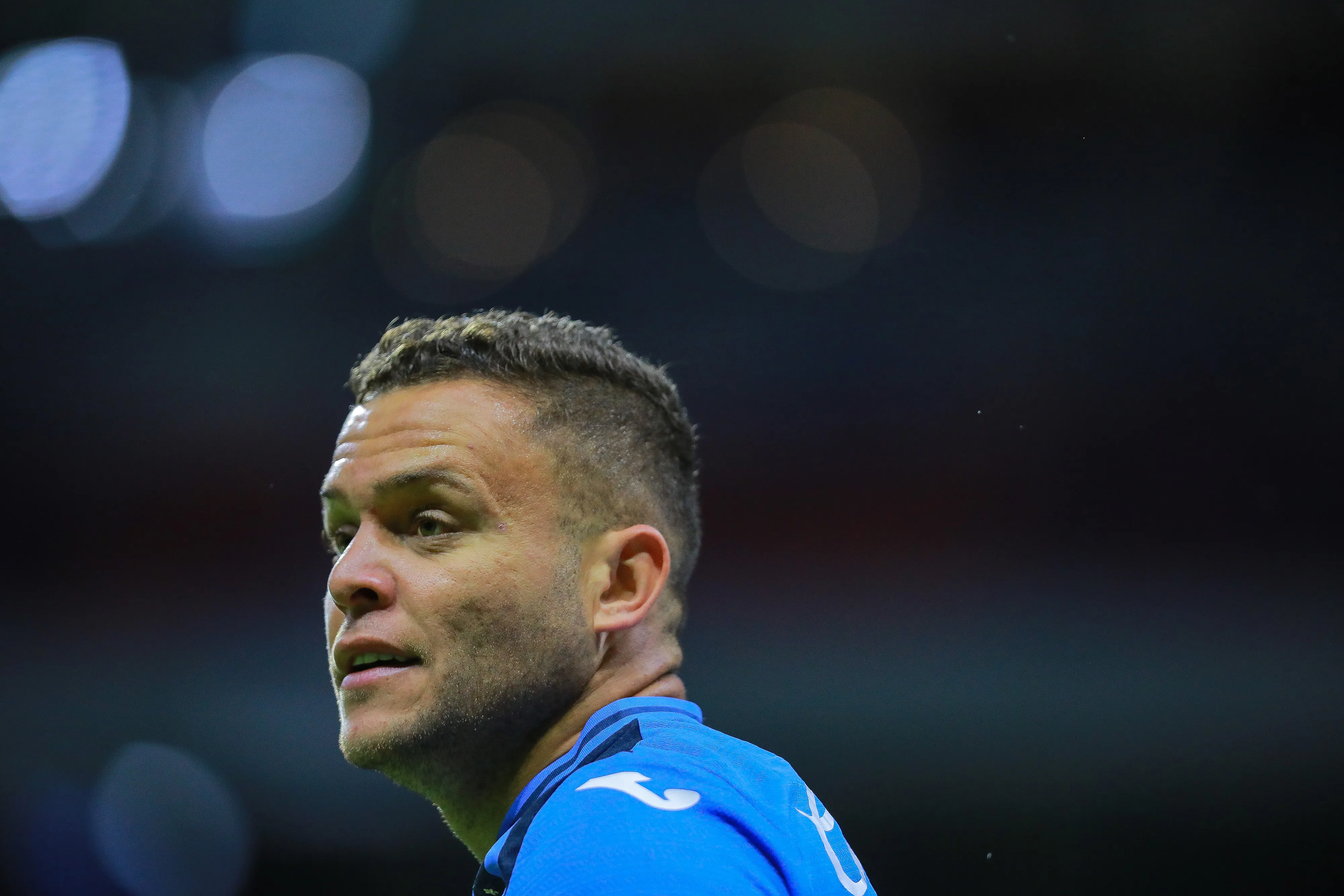 Mientras su futuro es una incógnita, Cabecita Rodríguez será operado (Getty Images)