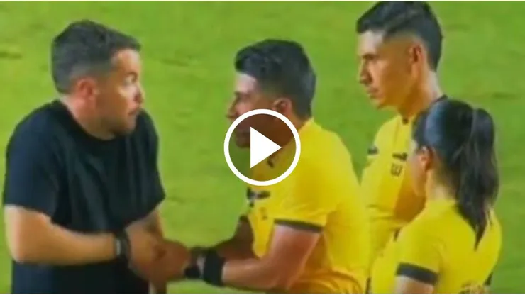 No se vio por TV: el encontronazo de Nicolás Larcamón con los árbitros