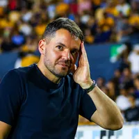 ¡No aprende! El error que Larcamón cometió en 2025 y puede salir caro en 2026