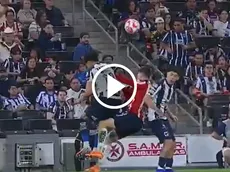 Salcedo pierda la cabeza y agrede a la Hormiga González