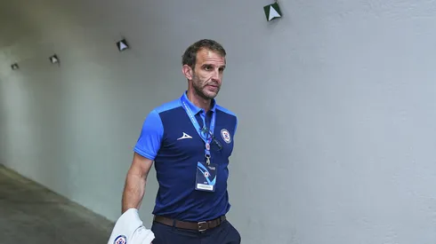 Iván Alonso formaba parte de la comitiva de Cruz Azul pero fue devuelto horas después de que el equipo arribara a los Estados Unidos.