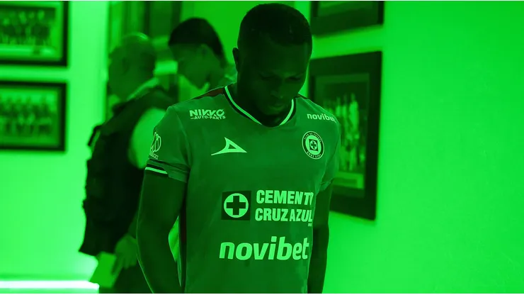La razón por la que Christian Ebere no viajó al amistoso de Cruz Azul