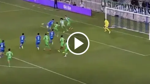 Nicolás Ibañez puso el primero de Cruz Azul al minuto 51' en el amistoso contra Atlético Nacional.