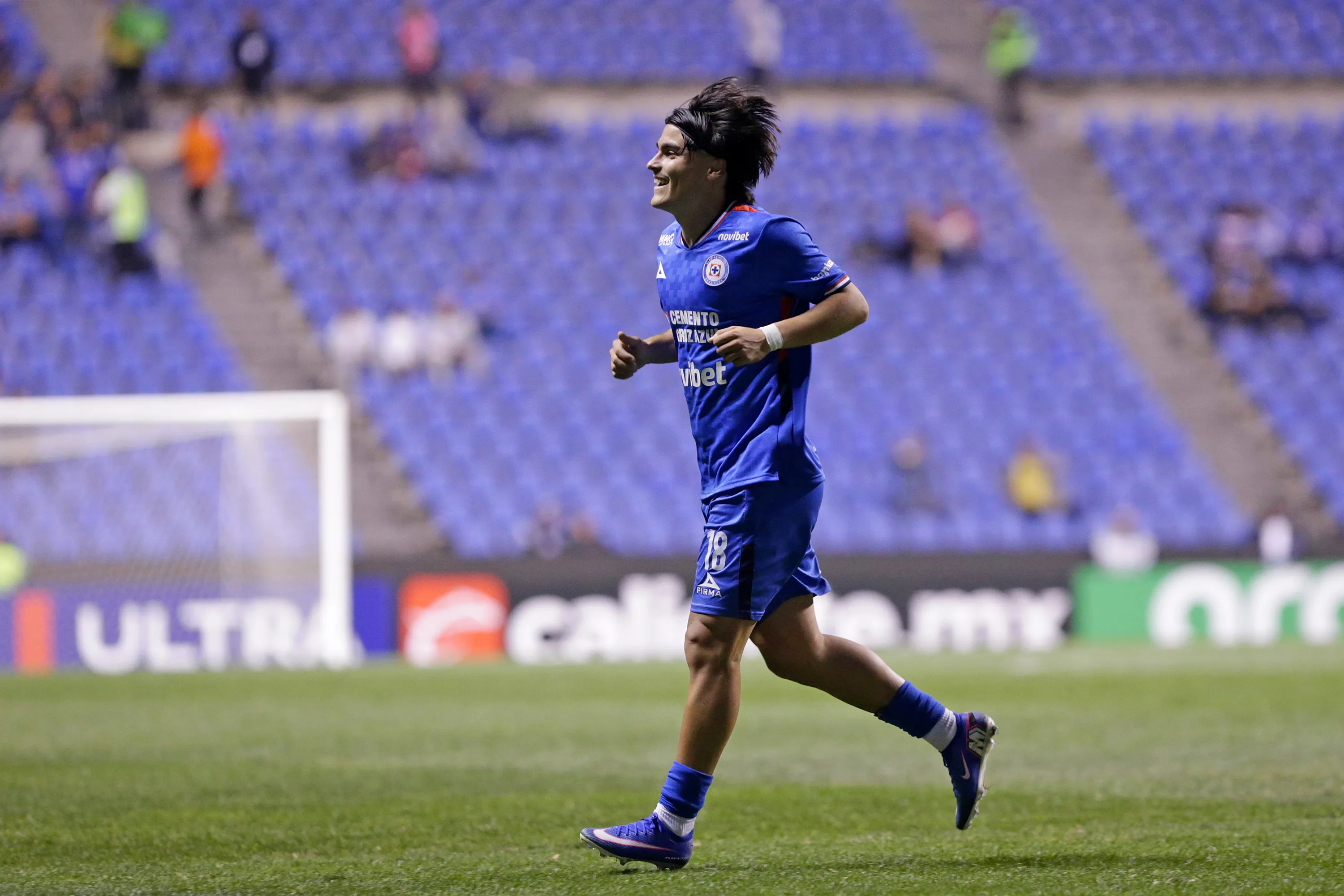 Luka Romero gana terreno para reemplazar a Charly en liguilla (Imago 7)