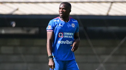 Christian Ebere no pudo estar en el amistoso de Cruz Azul debido a que se le negó la entrada a los Estados Unidos por ser nigeriano.