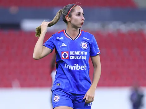 Soñaba con ser maestra, se volcó al futbol y brilla en Cruz Azul femenil