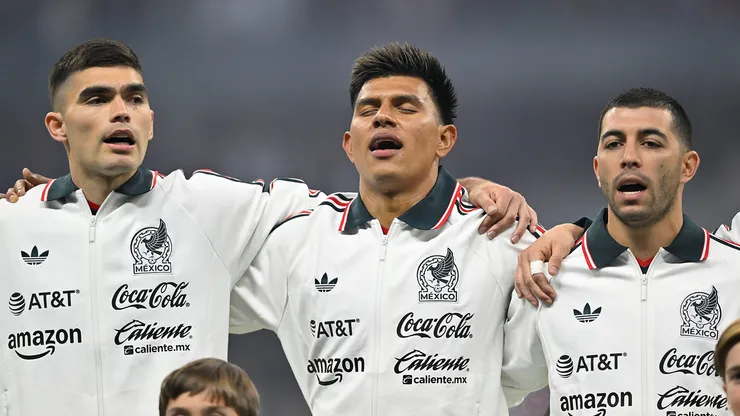 Lira fue titular en el último juego del Tri.